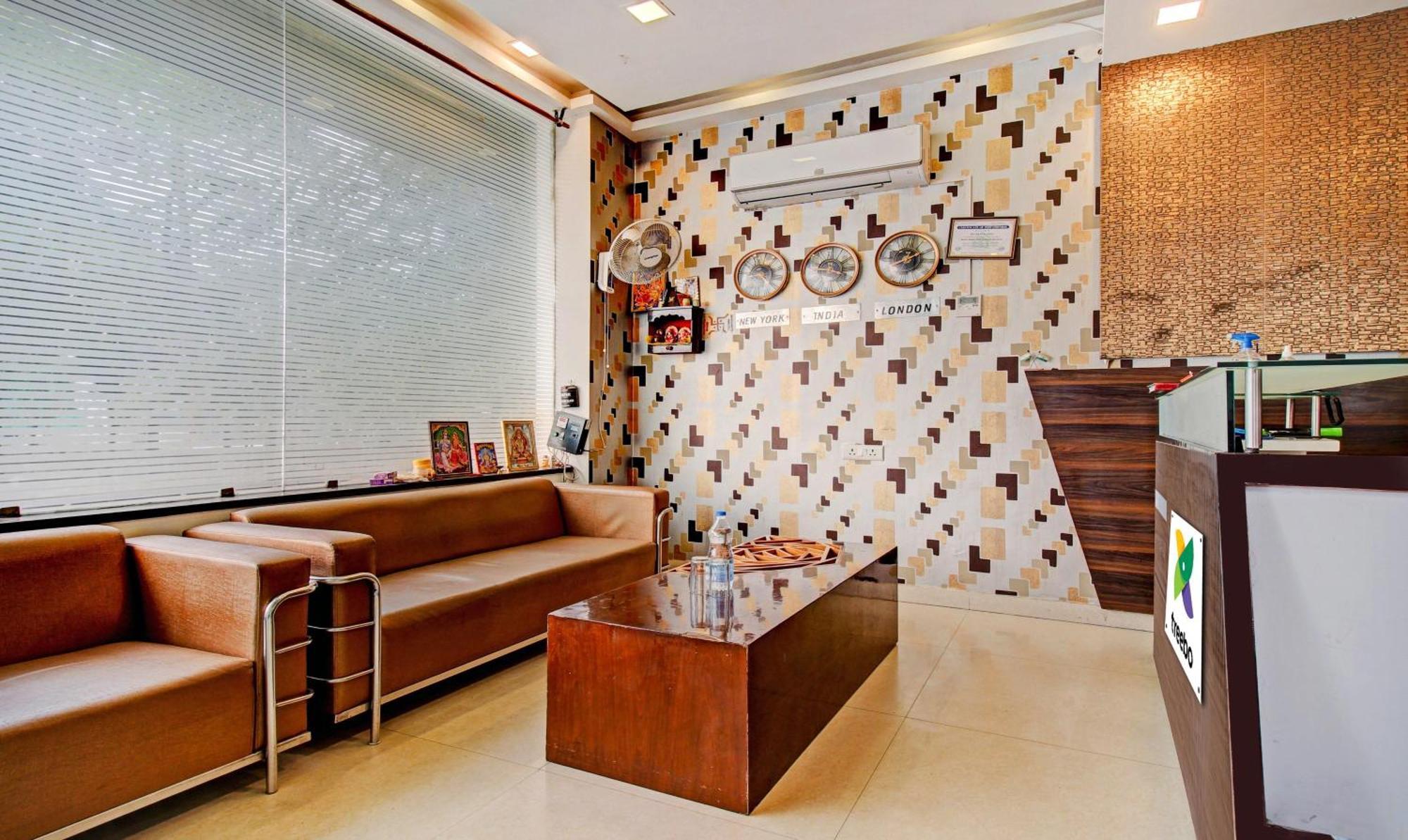 Treebo Silver Grand New Agreement لاكناو المظهر الخارجي الصورة