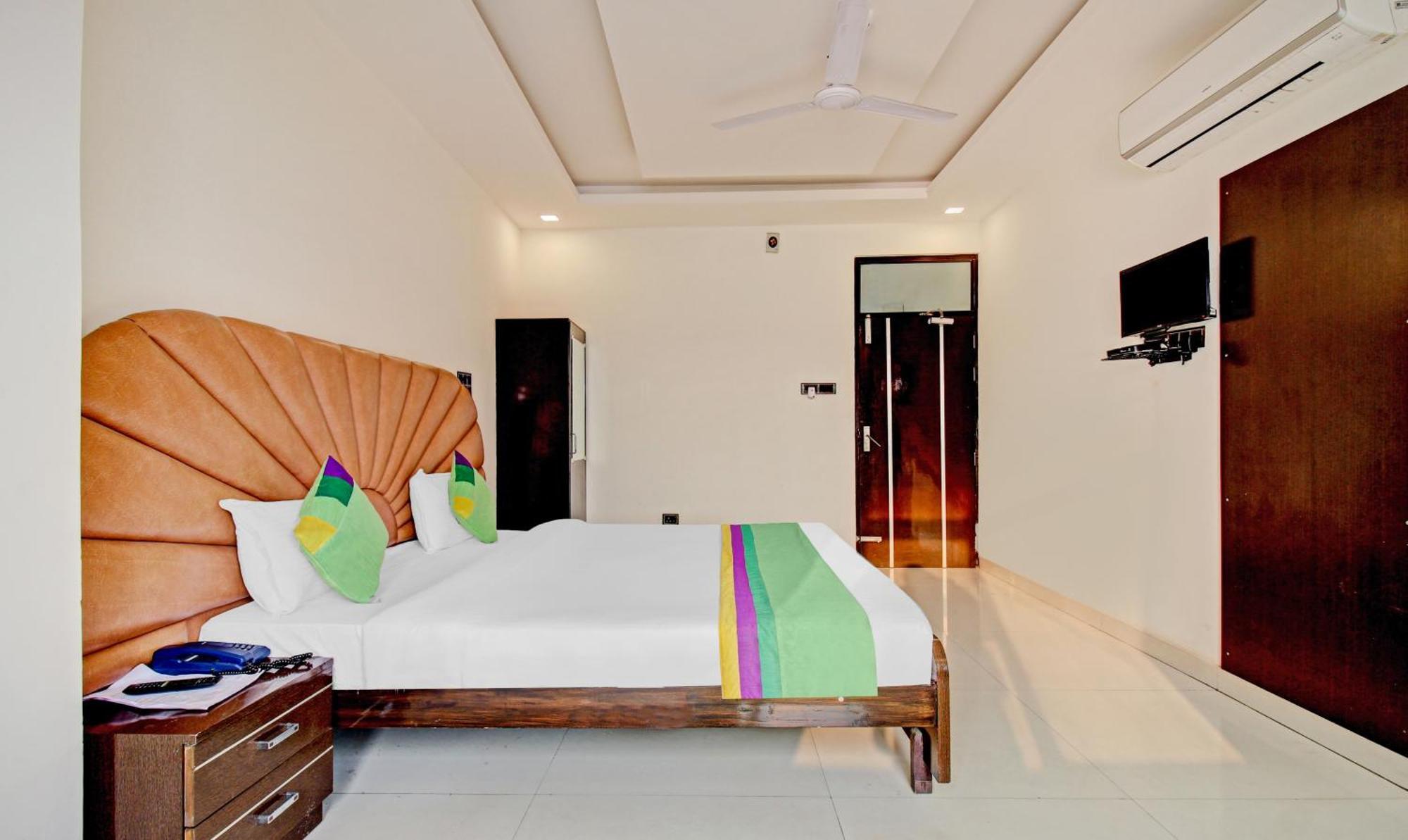 Treebo Silver Grand New Agreement لاكناو المظهر الخارجي الصورة