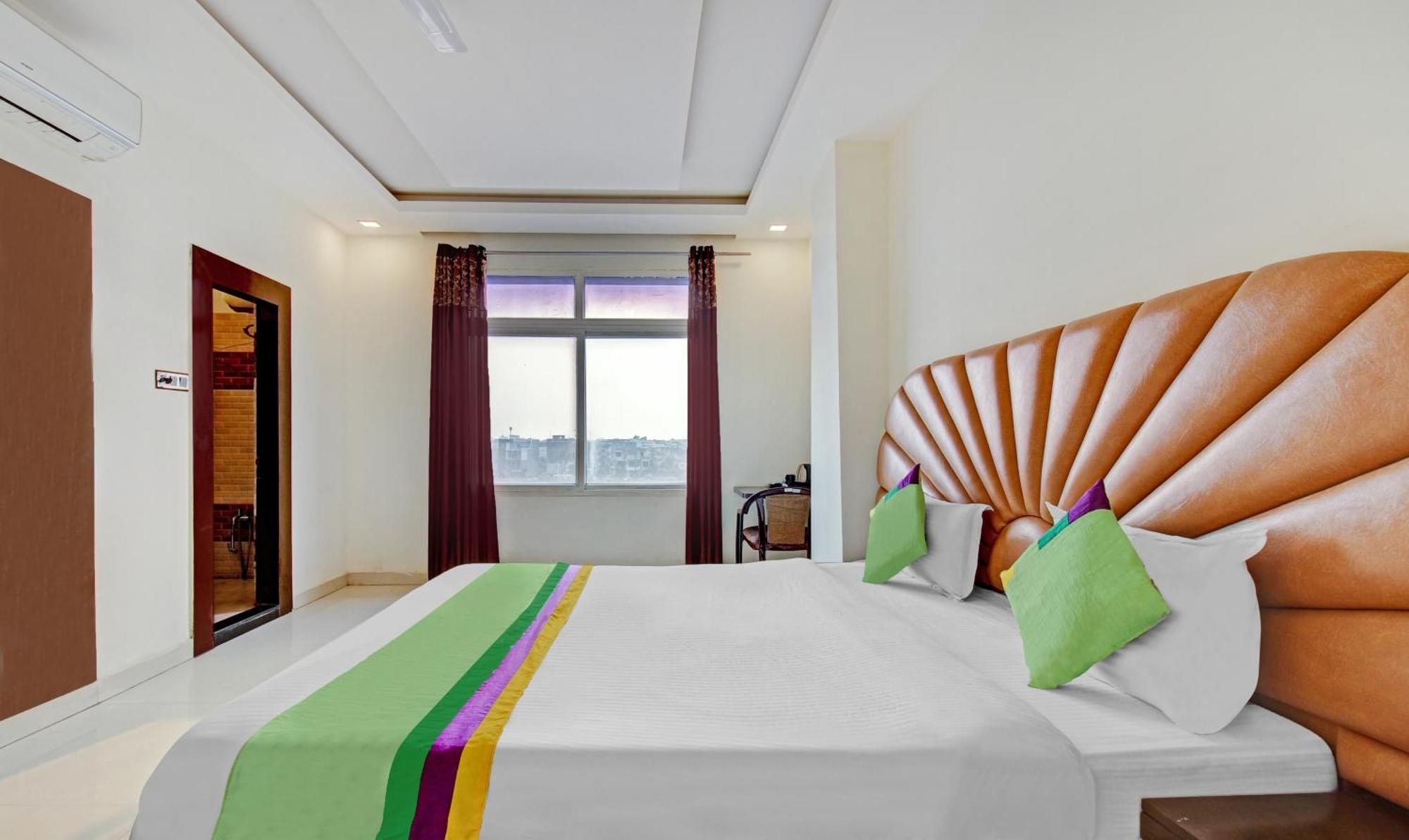 Treebo Silver Grand New Agreement لاكناو المظهر الخارجي الصورة