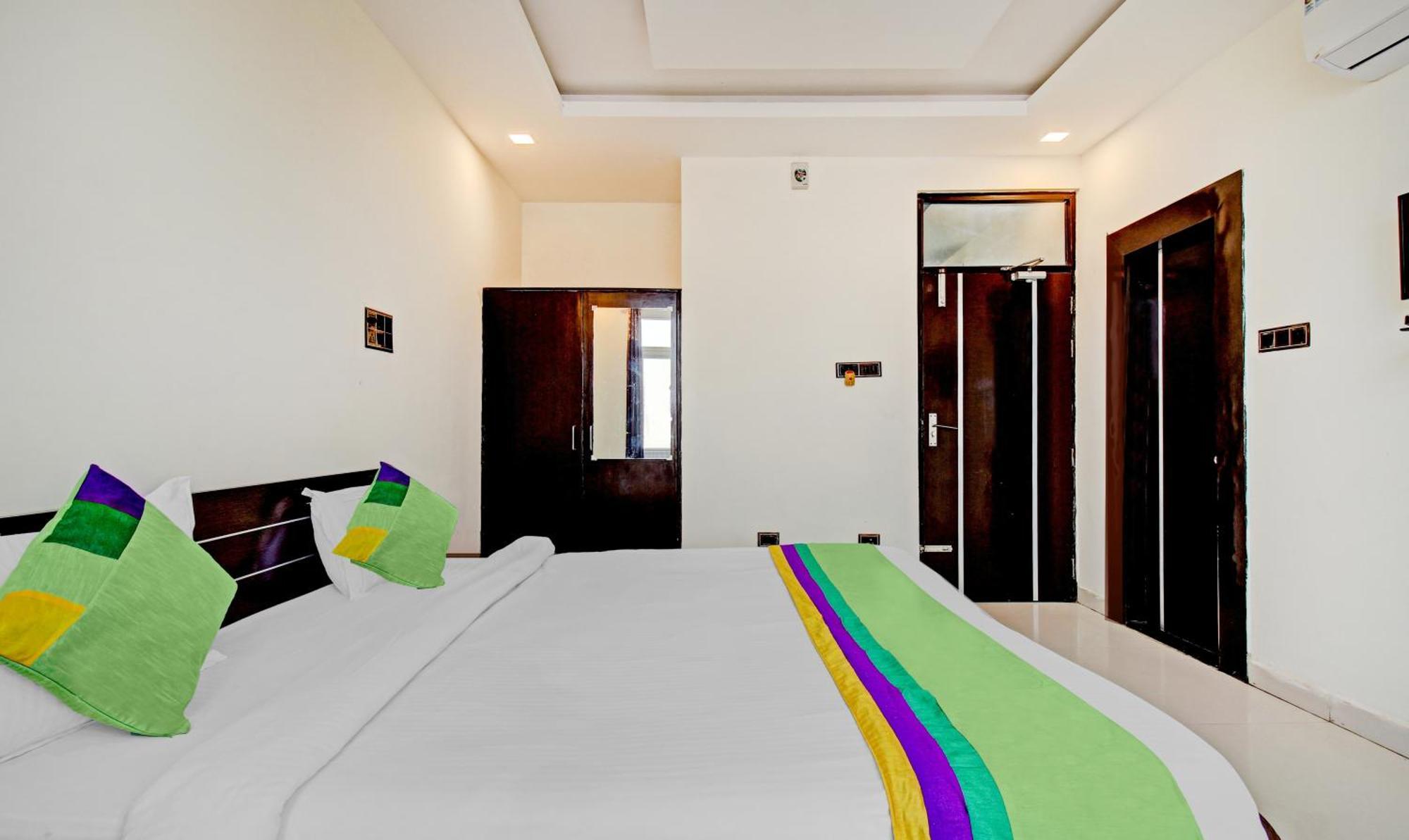 Treebo Silver Grand New Agreement لاكناو المظهر الخارجي الصورة
