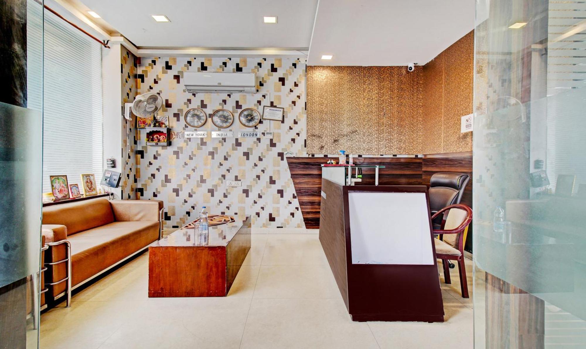 Treebo Silver Grand New Agreement لاكناو المظهر الخارجي الصورة