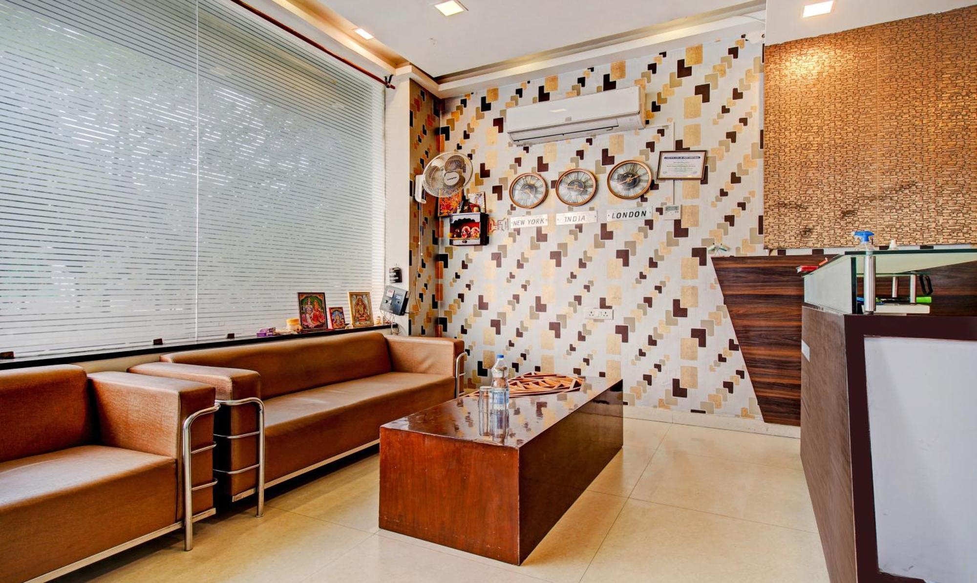Treebo Silver Grand New Agreement لاكناو المظهر الخارجي الصورة
